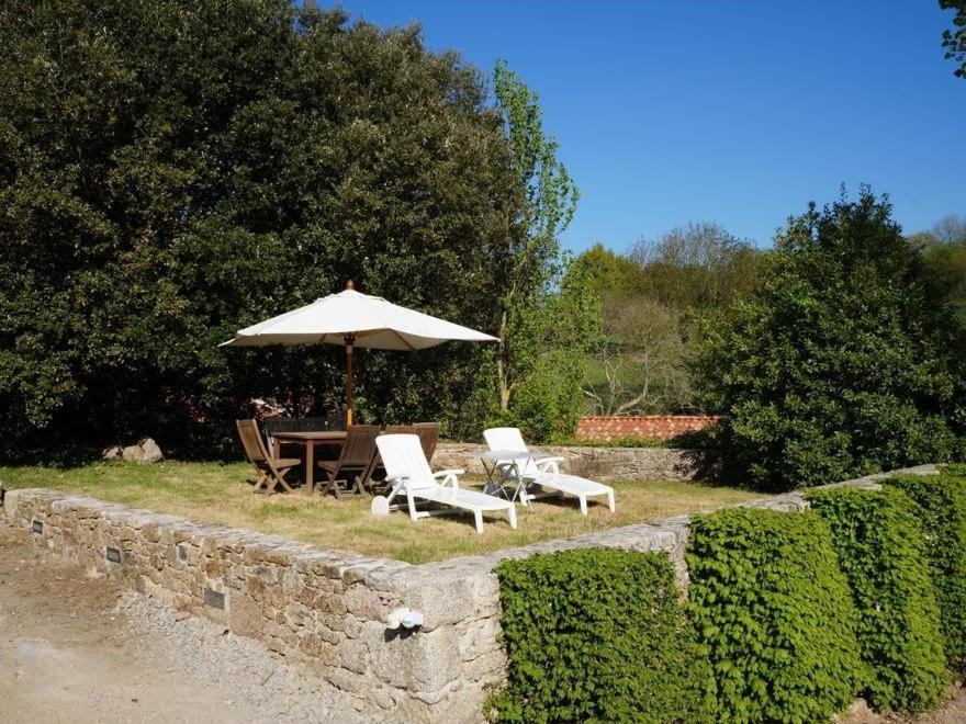 L'Escale Du Bocage Piscine Couverte Chauffee La Flocellière Exteriör bild