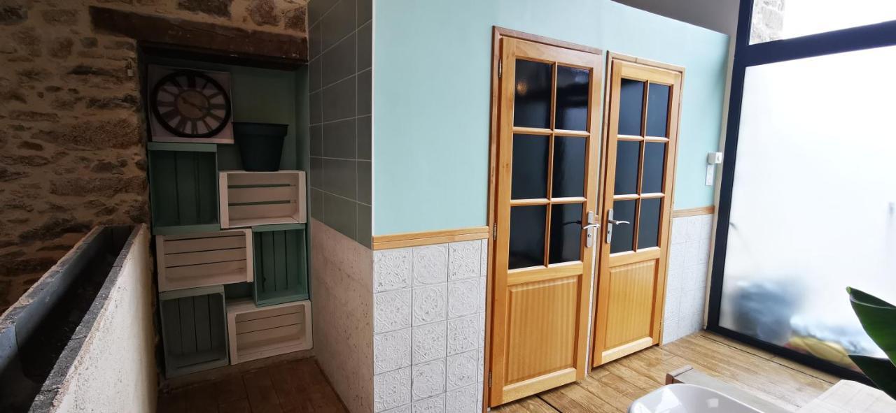 L'Escale Du Bocage Piscine Couverte Chauffee La Flocellière Exteriör bild